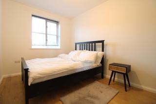 Immaculate Rooms Near Nine Elms & Battersea - 2