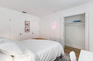 Stylish 2 BR Condo - Free Parking on Premises - 5