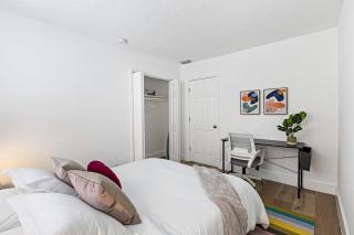 Stylish 2 BR Condo - Free Parking on Premises - Fort Lauderdale - 1