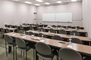 Albany Plaza Hotel - 1