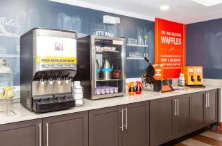 Hampton Inn & Suites Fort Worth-West-I-30 - 1