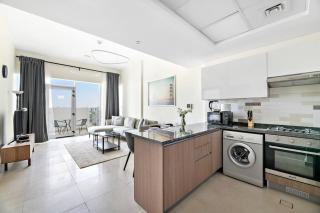 Stylish 1BR Near metro! - Dubai - 9
