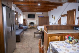 Nick and Bill's Family House Leros - Vromolithos - 2