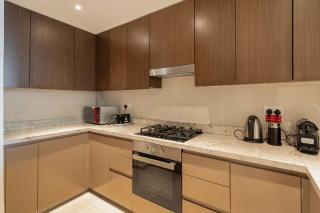 Chic 2BR in BVLD Heights, Walk to Top Attraction - Allsopp&Allsopp - Dubai - 3