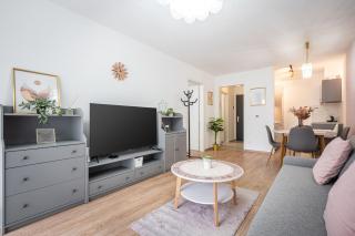 Near the River Apartment 2 - 8