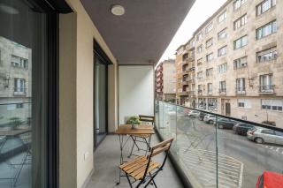 Near the River Apartment 2 - 6