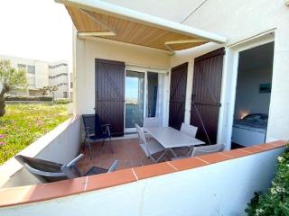 Appartement avec terrasse et parking, accès direct plage - FR-1-782-5 - 2