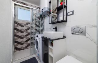 Beautiful Apartment In Crikvenica - 5