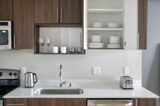 Blueground Downtown Gym Lounge nr Nightlife SEA-721 - 3