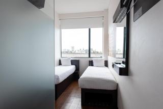 easyHotel Amsterdam City Centre South - Ámsterdam - 6