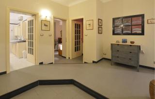 2 Bedroom Stunning Apartment In Genova - 2