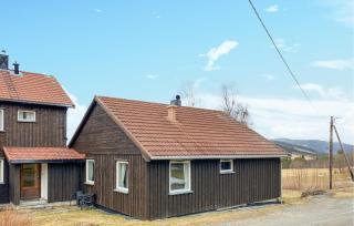 Stunning Apartment In Eidsvåg I Romsdal - - 0