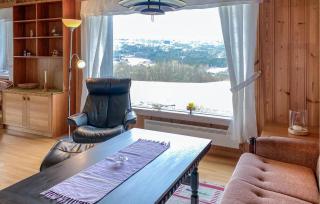 Stunning Apartment In Eidsvåg I Romsdal - - 8