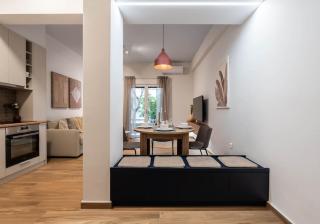 Delightful Sense 2BD Apt in Kolonaki 7 min to Metro - Atene - 0