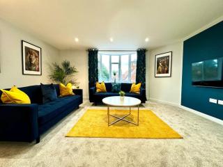 3BR Coastal Haven in Bournemouth - Beach Nearby! - 3