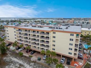 513 Madeira Norte - St Pete Beach - 8