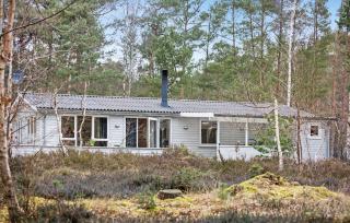 Holiday Home Strandbyskoven Nexø Iii - Bedegård - 8