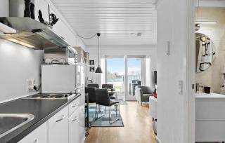 2 Bedroom Cozy Apartment In Aakirkeby - Åkirkeby - 5