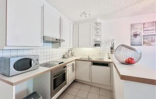 2 Bedroom Lovely Apartment In Oostende - Ostend - 2