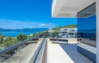 Amazing Home In Komarna - Komarna - 9