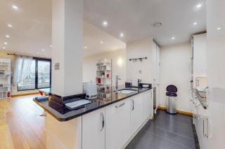 Beautiful 2Bed Apartment with lift in Kensington - London - 6