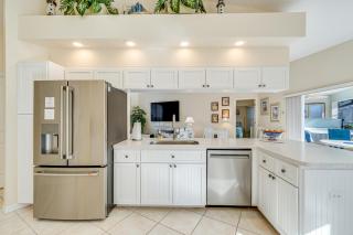 Beachy Port Charlotte Home w/ Hot Tub & Pool! - 3