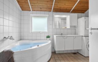 Stunning Home In Sjølund With Kitchen - Sjølund - 2