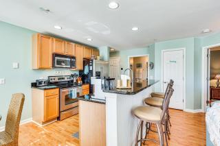 Marina and Beach Club Access Condo in Southport - - 3