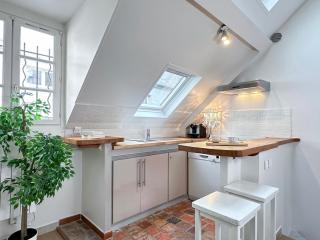 Unique & Beautiful Duplex in Saint-Germain - Paris - 8