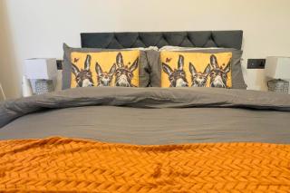 Harbour Haven - Central 1-Bedroom, Cosy Apartment in Weymouth - 3