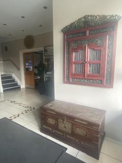 Park Crescent Hotel - Manchester - 9