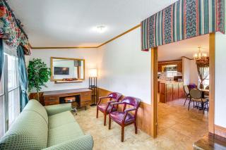 Valley View Lodge Rural Home in Bridgeport! - - 6