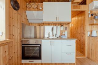 Lítlastova - A Charming Boathouse Getaway - 4