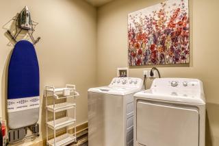 The Taj Ma Ya'll Splash, Indoor Pool, Theater Room, Game Room, 560 FREE tickets each paid day - 1