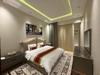 شقة فاخرة غرفة وصالة النرجس ١٨ - 3