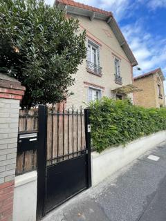 Paris JO 2024 - Maison aux airs de vacances - Colombes - 0