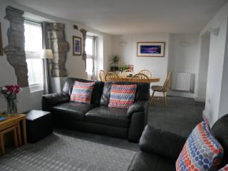 Fishermans Cottage - 2