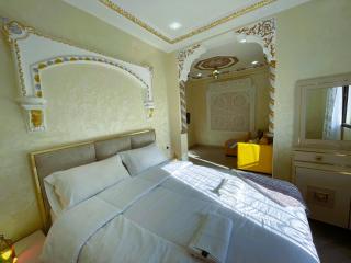 شقه معاصره ب لمسة مغربيه في فاس - Fes - 9