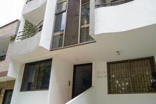 Apartamento Lujoso y Vintage cerca al Poblado - Medellín - 3