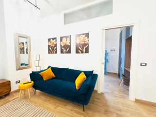 Lombardo's Family - Free Private Parking 700m from the station! - 3