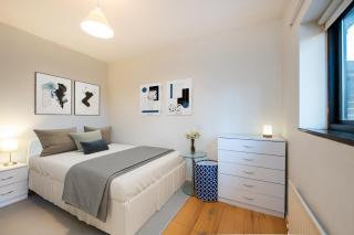 Amazing 2Bed in Canary Wharf - London - 3