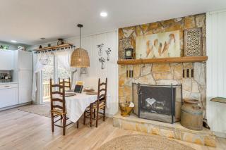 North Carolina Coupes Retreat with Deck and Grill! - Marble - 5