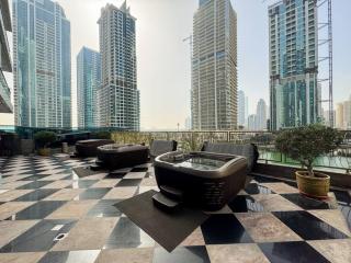 Cozy 1BR with Lake View near Metro - Dubai - 5