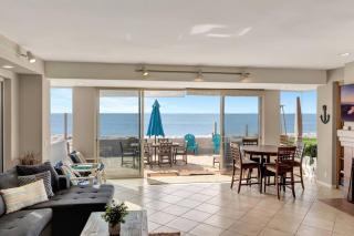 OCEAN FRONT - STUNNING VIEWS- VACATION PARADISE!! - 2