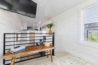 modern home with private hot tub - Apple Valley - 3