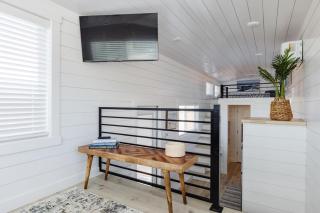 modern home with private hot tub - Apple Valley - 2