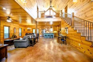 Cul-de-sac Cabin - Pool Table-Hot tub-Pet Friendly - 3