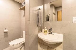 101 Lovely 2Bdrm 2bath apt AC Rooftop - 3