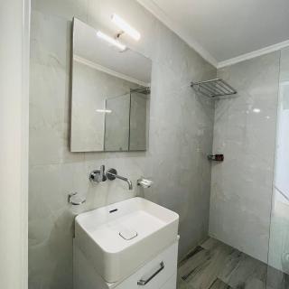 Guesthouse near the Castle of Himare - Himare - 1