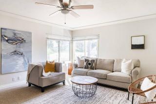 Casa Flora -2BR- FREE Parking in Little Italy! - San Diego - 0
